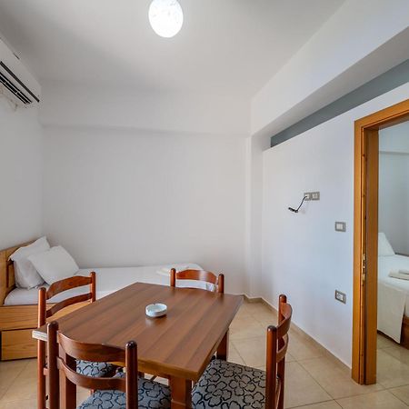 Aleksander Apartments Ksamil Exteriör bild