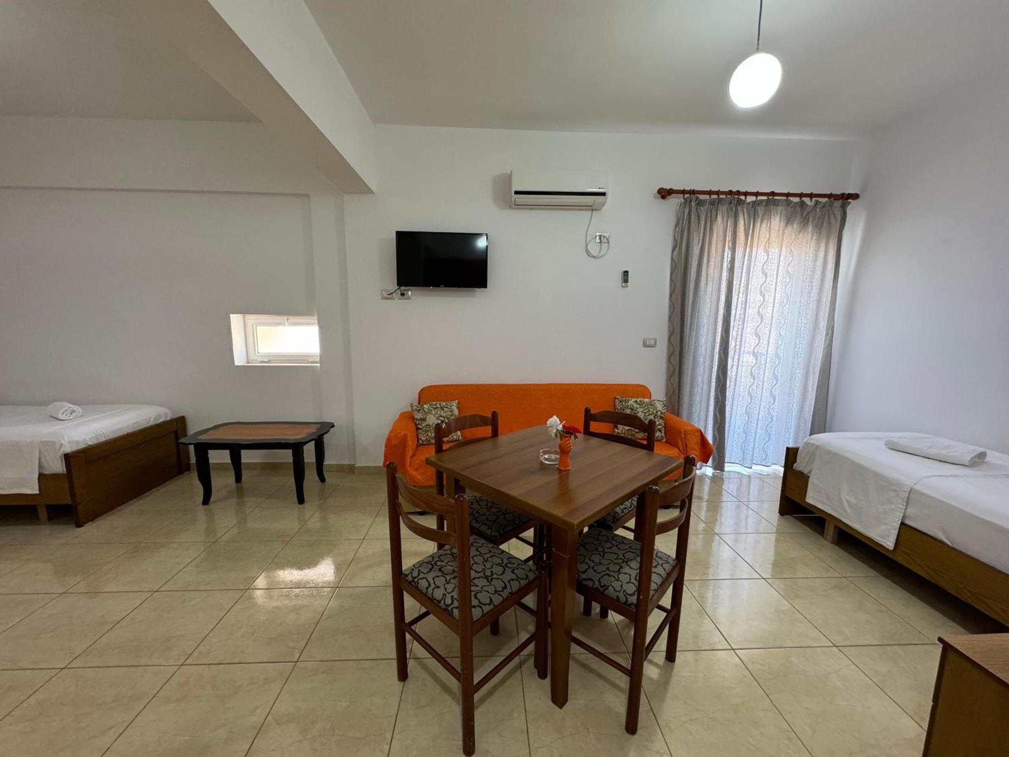 Aleksander Apartments Ksamil Exteriör bild