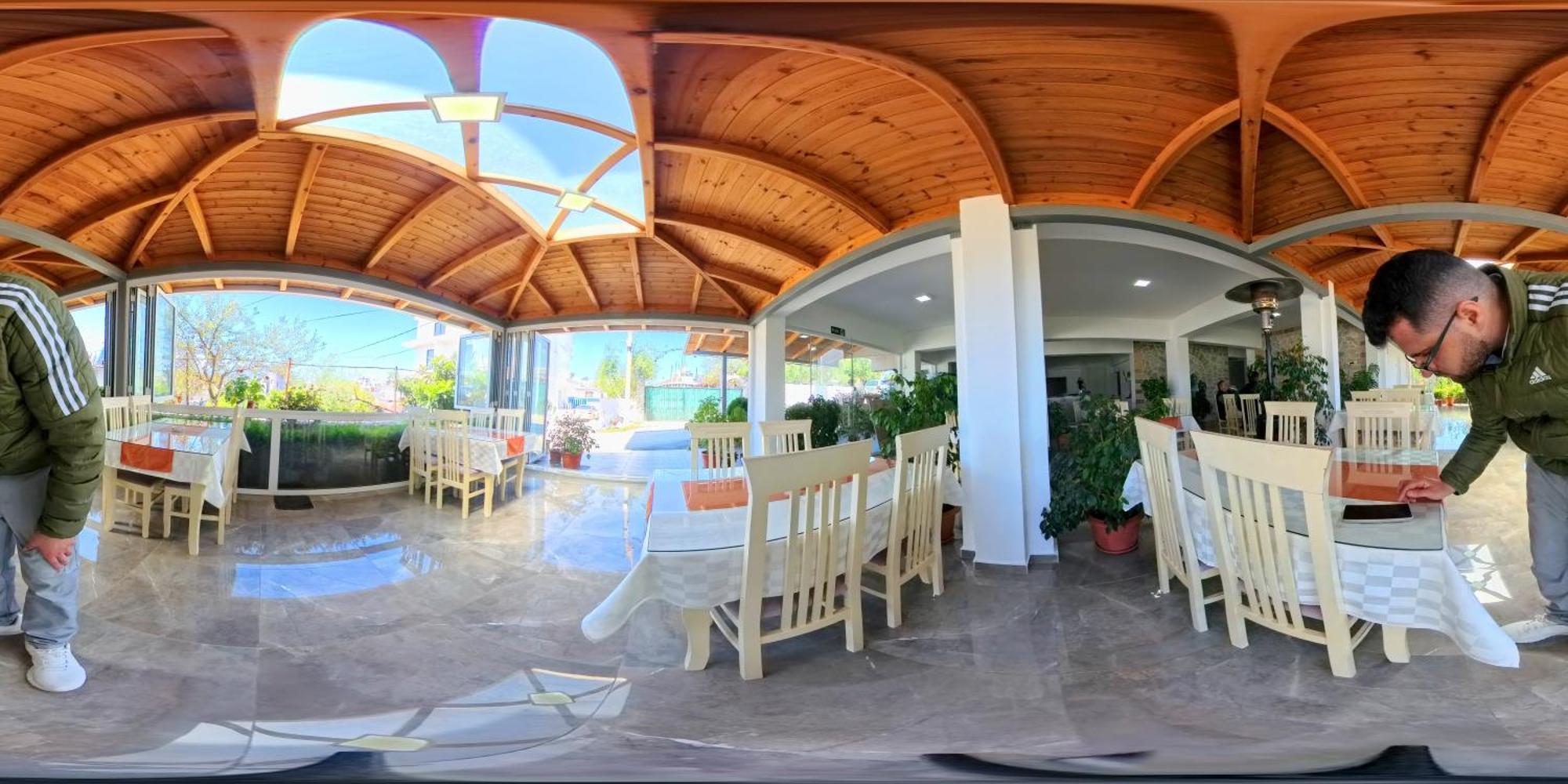 Aleksander Apartments Ksamil Exteriör bild