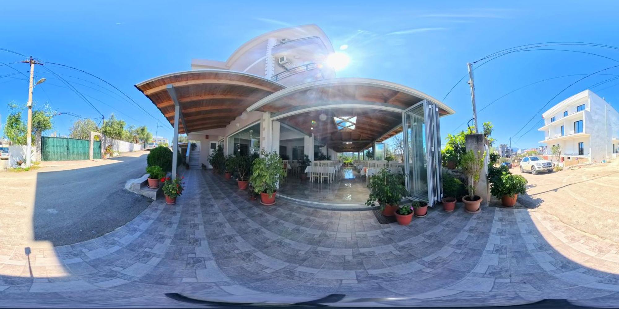 Aleksander Apartments Ksamil Exteriör bild