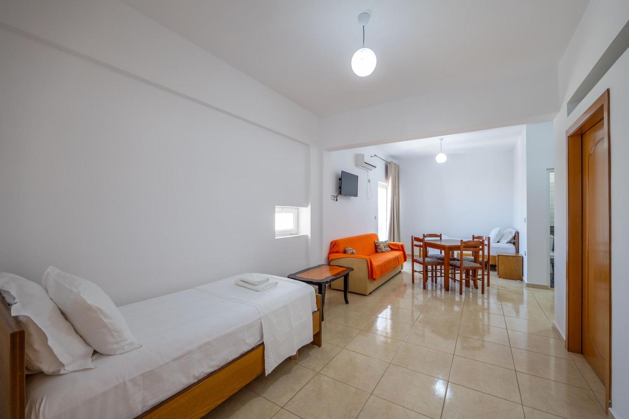 Aleksander Apartments Ksamil Exteriör bild