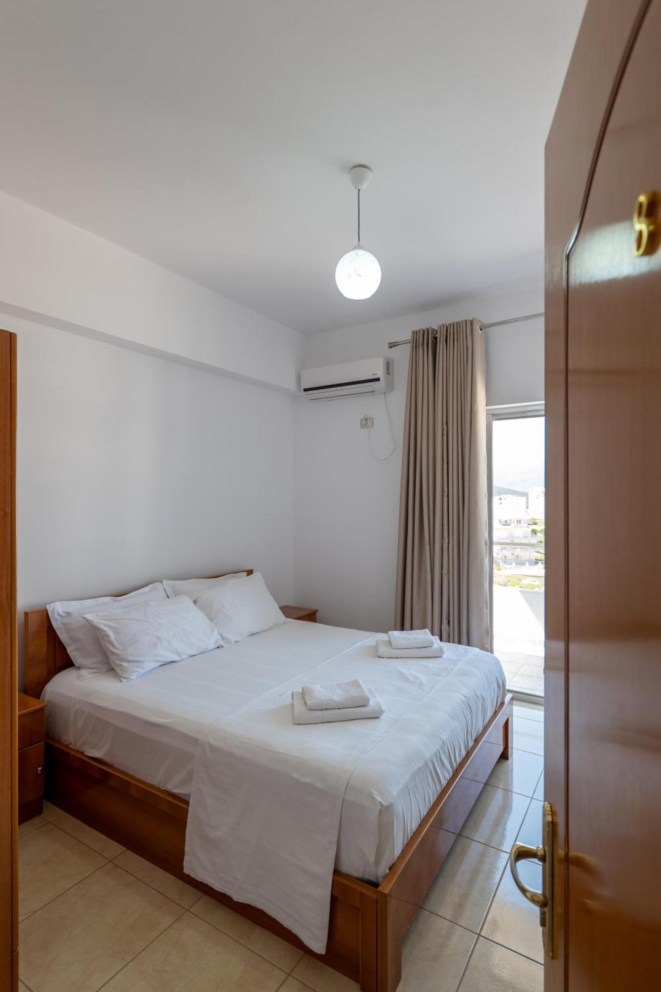Aleksander Apartments Ksamil Exteriör bild