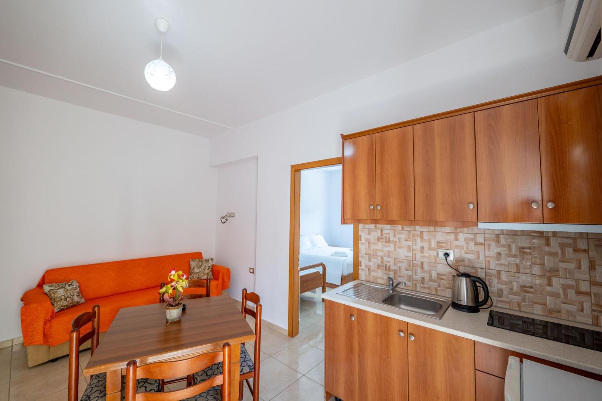 Aleksander Apartments Ksamil Exteriör bild
